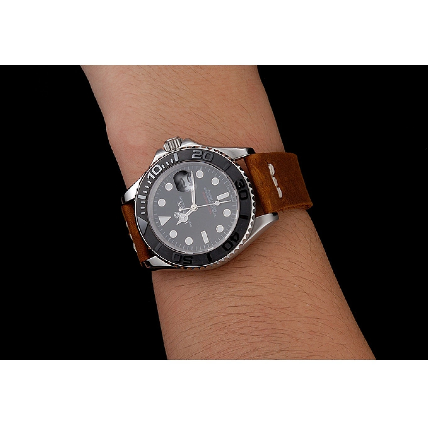 Aaa replica watch Bracelet Brown Leather 1453859 Master Dial Yacht Case Silver Rolex Black 0822